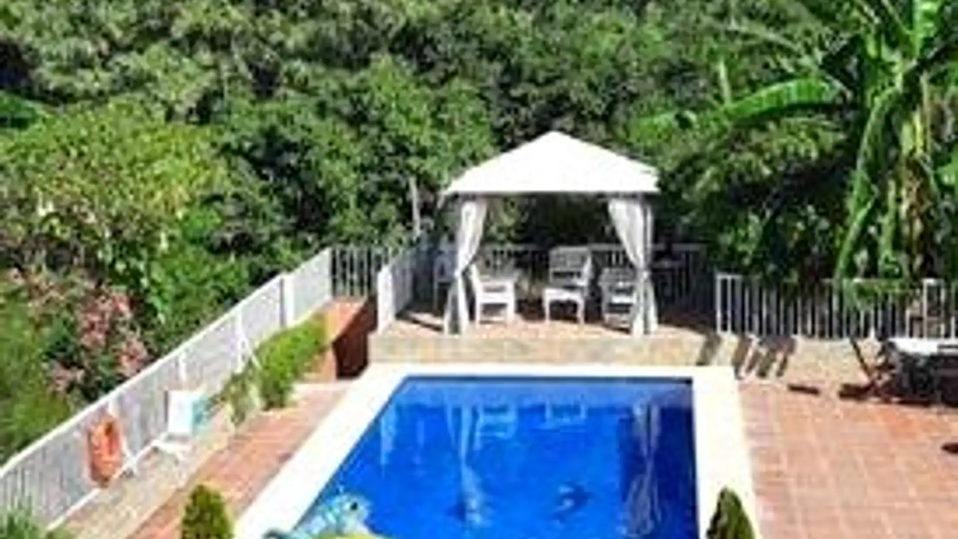 Swimming pool of Single-family semi-detached for sale in Estepona  with Private garden, Terrace and Storage room