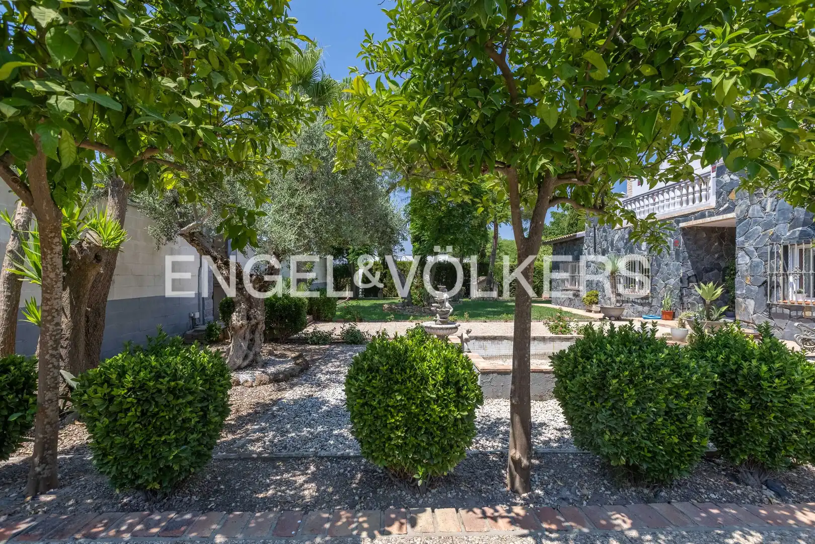 Casa o chalet en venta en Carmona con Aire acondicionado, Calefacción y Jardín privado