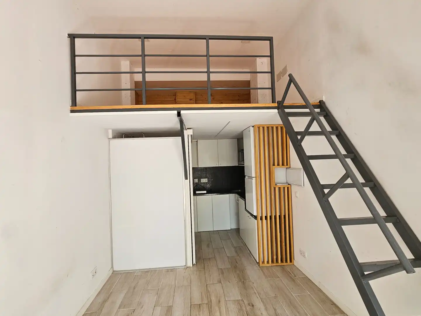 Cocina de Local en venta en Torrejón de Ardoz con Aire acondicionado, Calefacción y Amueblado