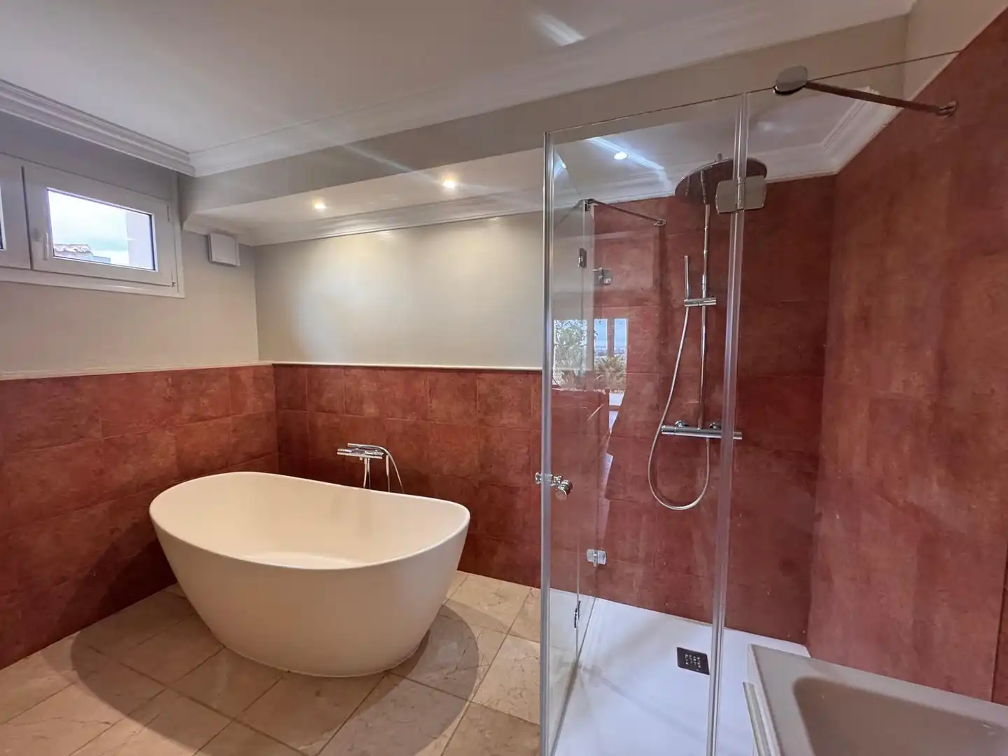Detached house with pool for sale in Selwo, imagen 30