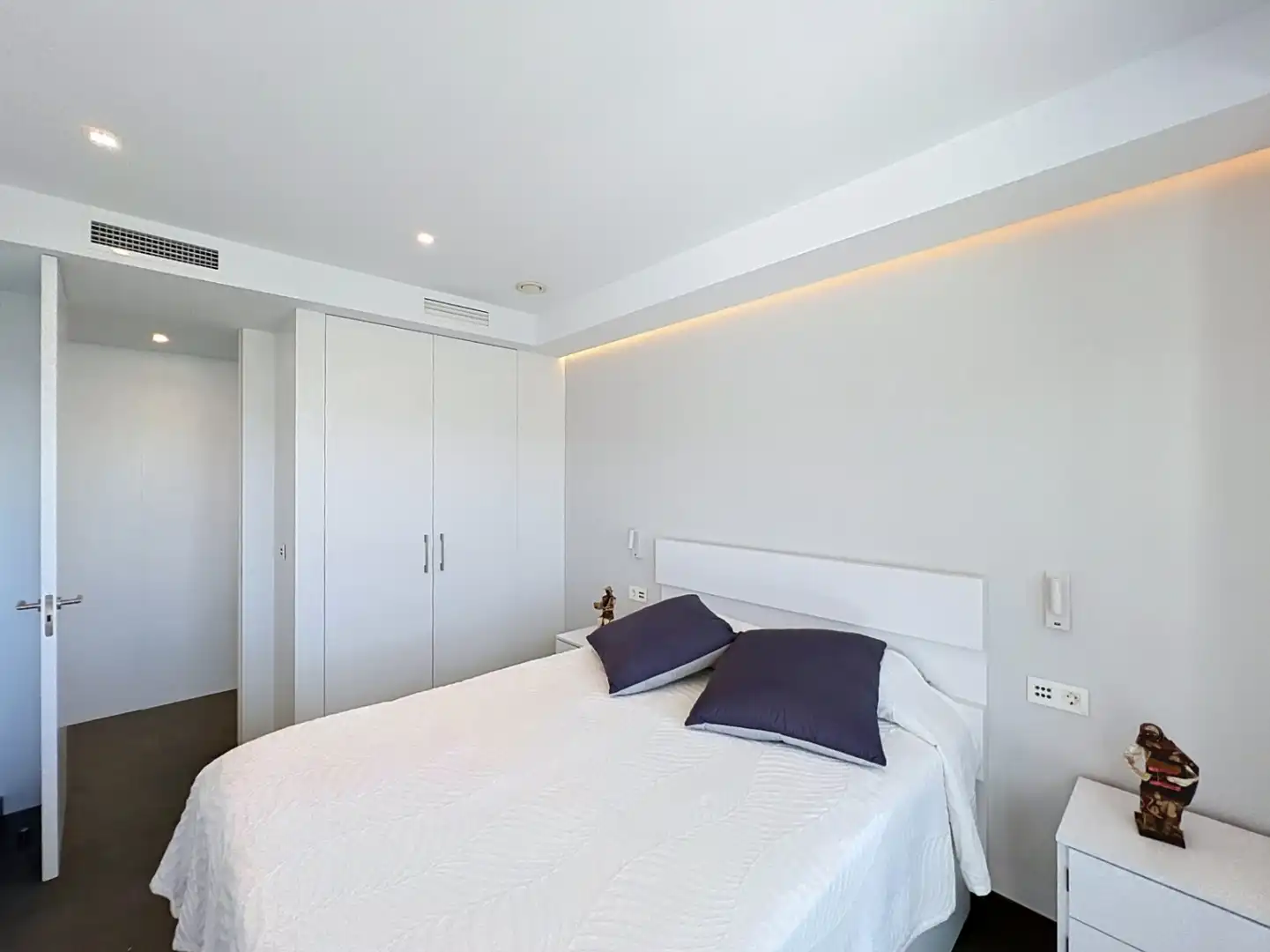 Penthouse with pool for sale in Cumbre del Sol, imagen 28