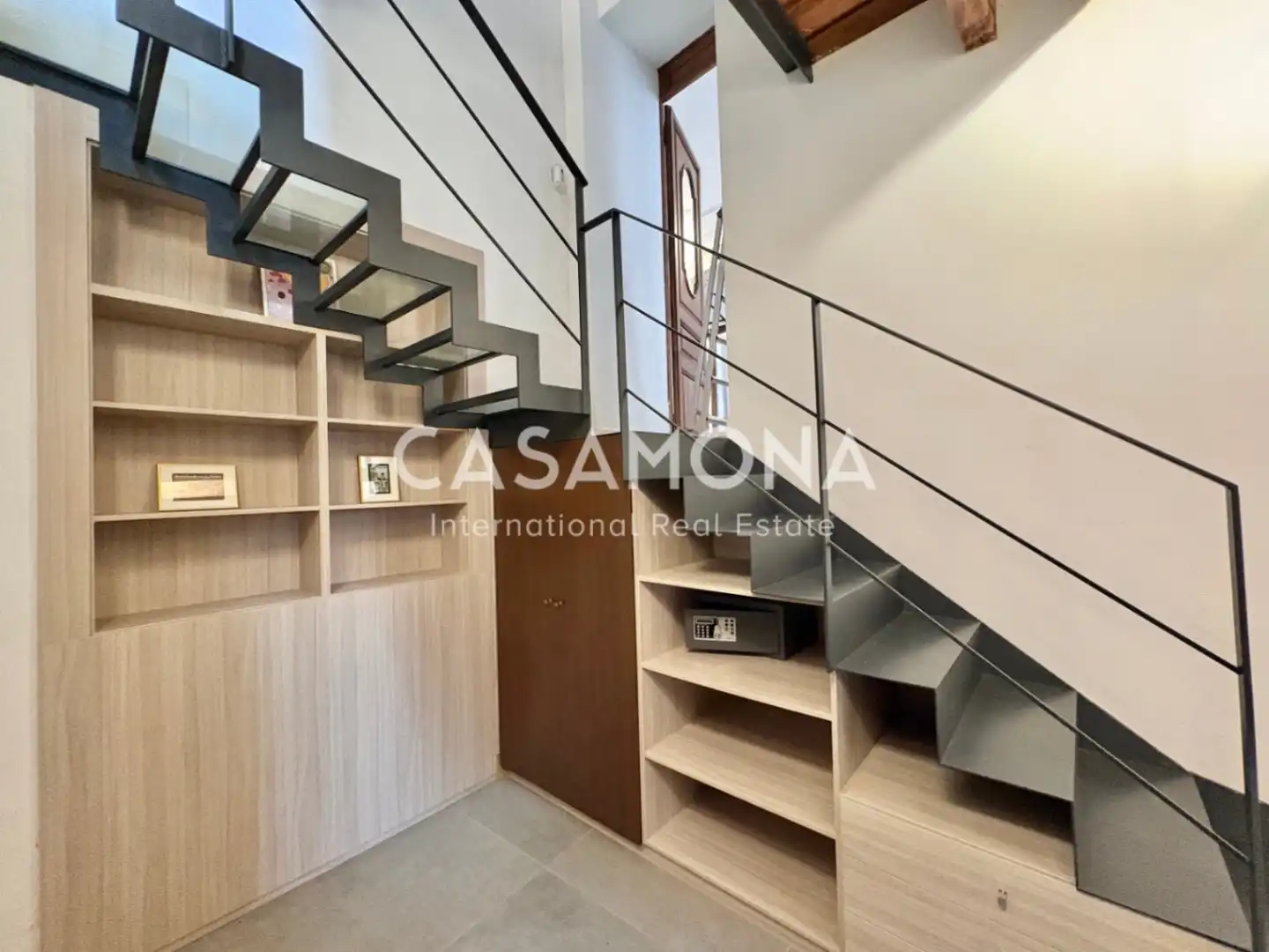 Maisonette zur Miete in Barcelona mit Klimaanlage, Heizung und Abstellraum