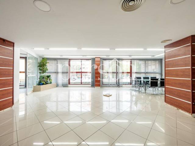 Local comercial en Venta en Carrer de Cofrentes en Barrio de Benimaclet