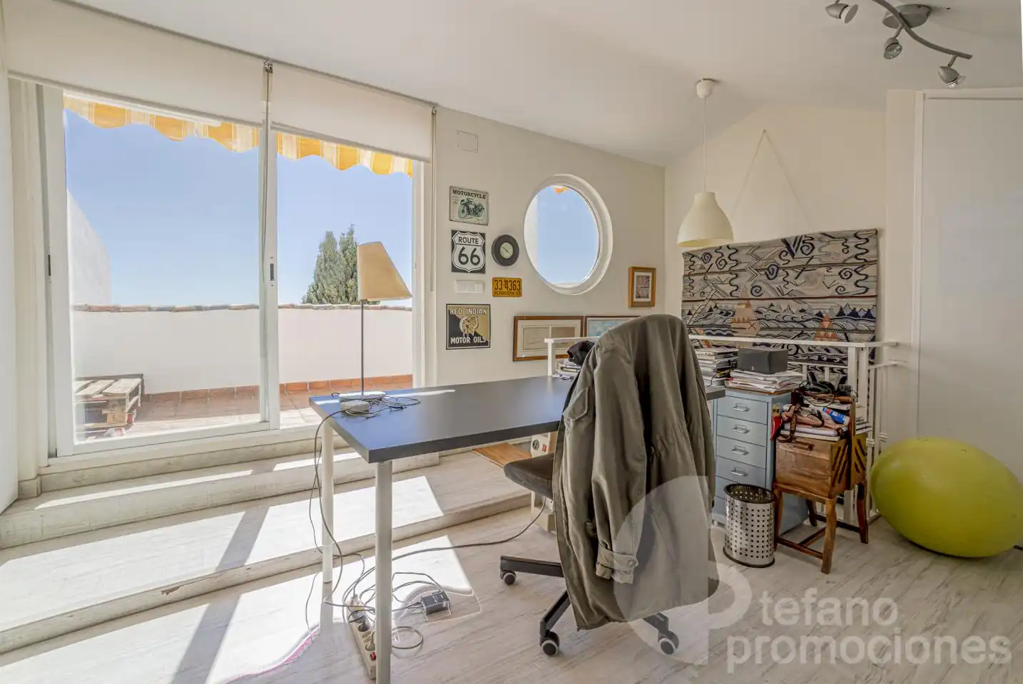 Bedroom of Detached homes for sale in Málaga  with Air Conditioner, Parquet flooring and Terrace