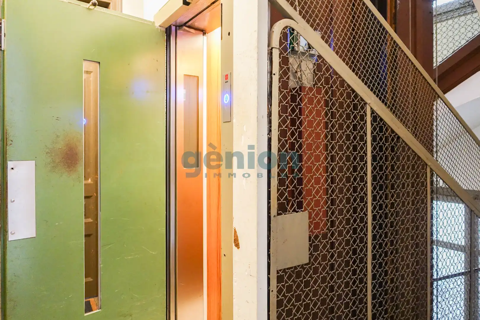Piso en venta en Girona con Calefacción, Terraza y Balcón