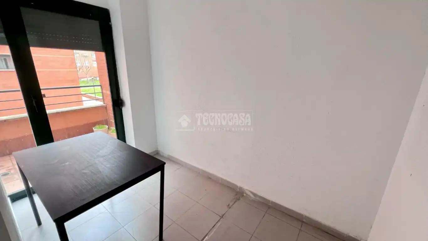 Bedroom of Office for rent in Alcalá de Henares  with Air Conditioner and Terrace