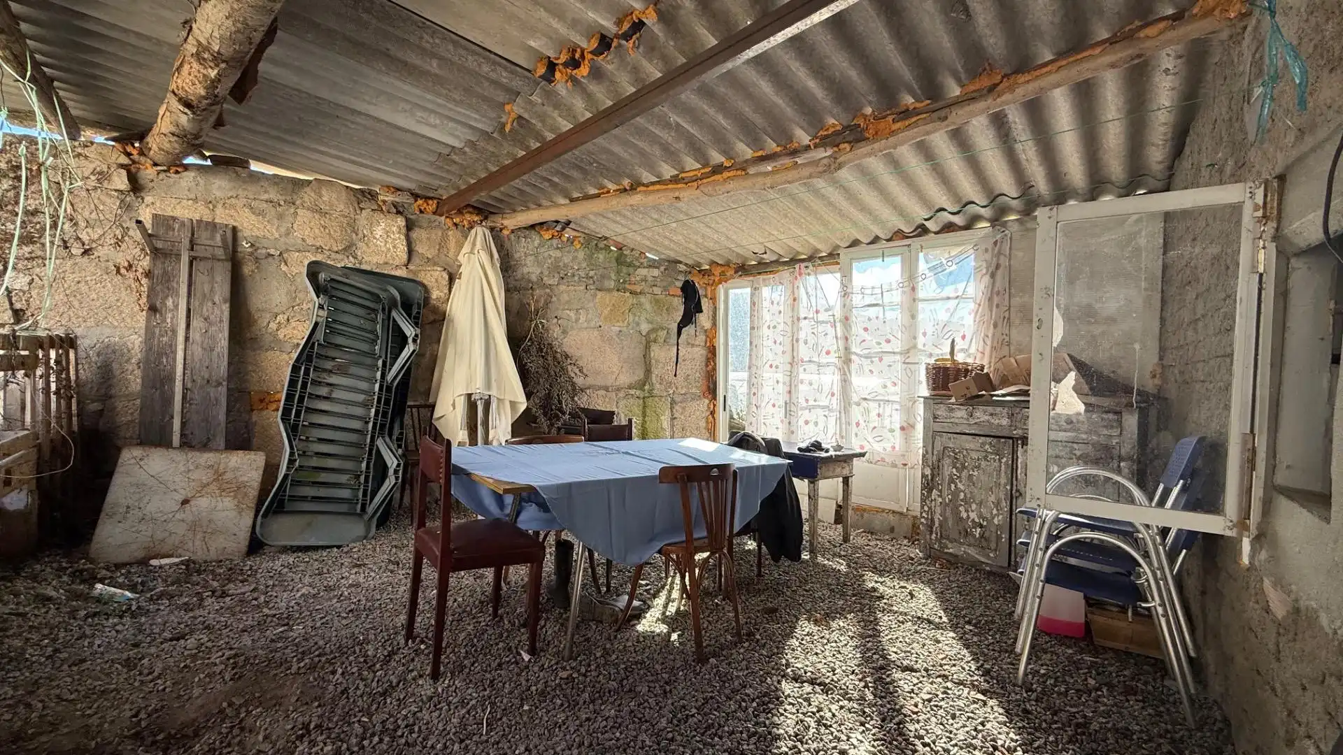 Comedor de Finca rústica en venta en Allariz con Jardín privado, Terraza y Amueblado