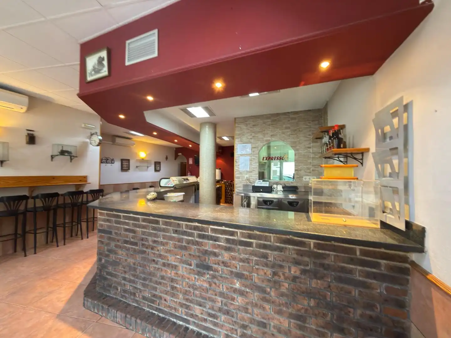 Local en venta en Azuqueca de Henares con Aire acondicionado y Amueblado