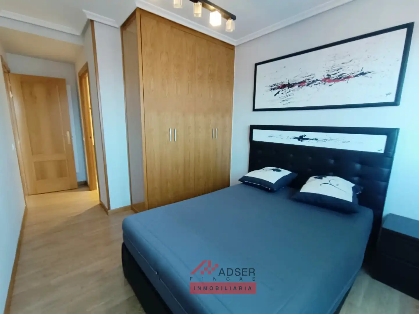 Bedroom of Flat for rent in  Logroño  with Heating, Private garden and Parquet flooring