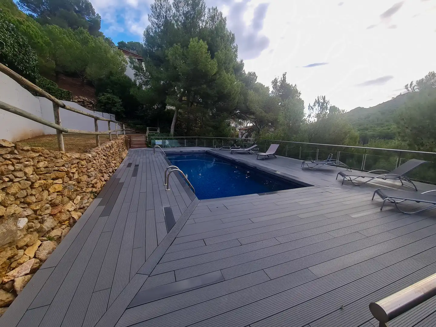 Piscina de Casa adosada en venta en Begur con Aire acondicionado, Calefacción y Jardín privado