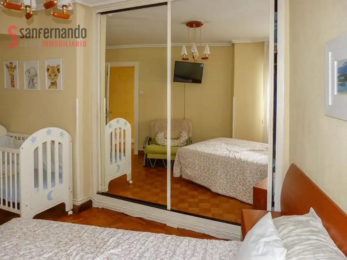 Bedroom of Flat for sale in Santander  with Heating and Furnished