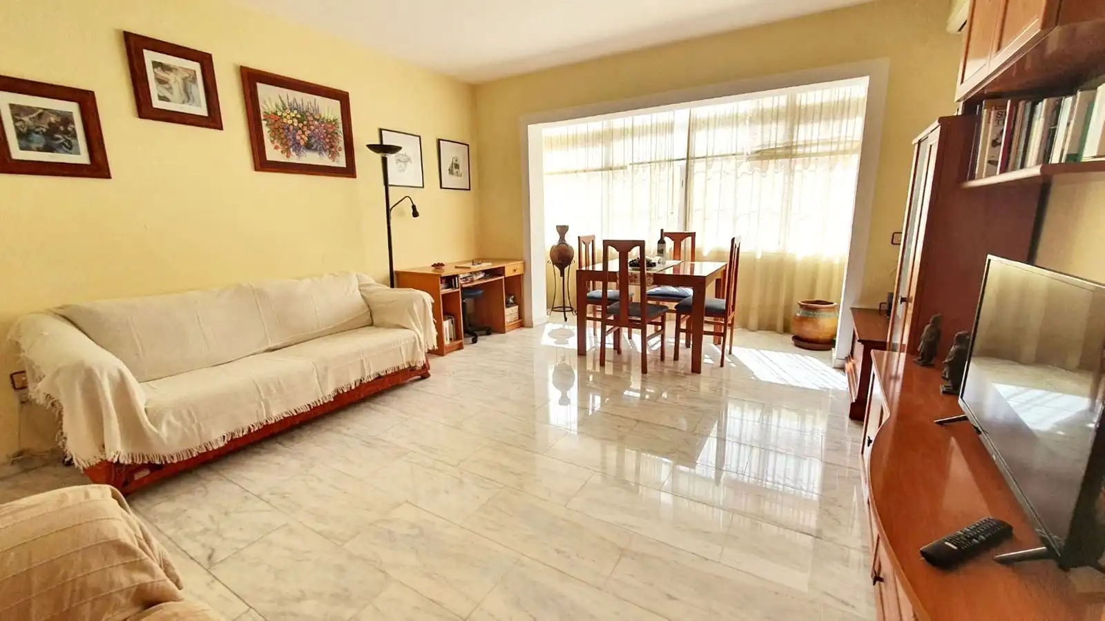 Sala de estar de Ático en venta en Fuengirola con Aire acondicionado, Amueblado y Horno