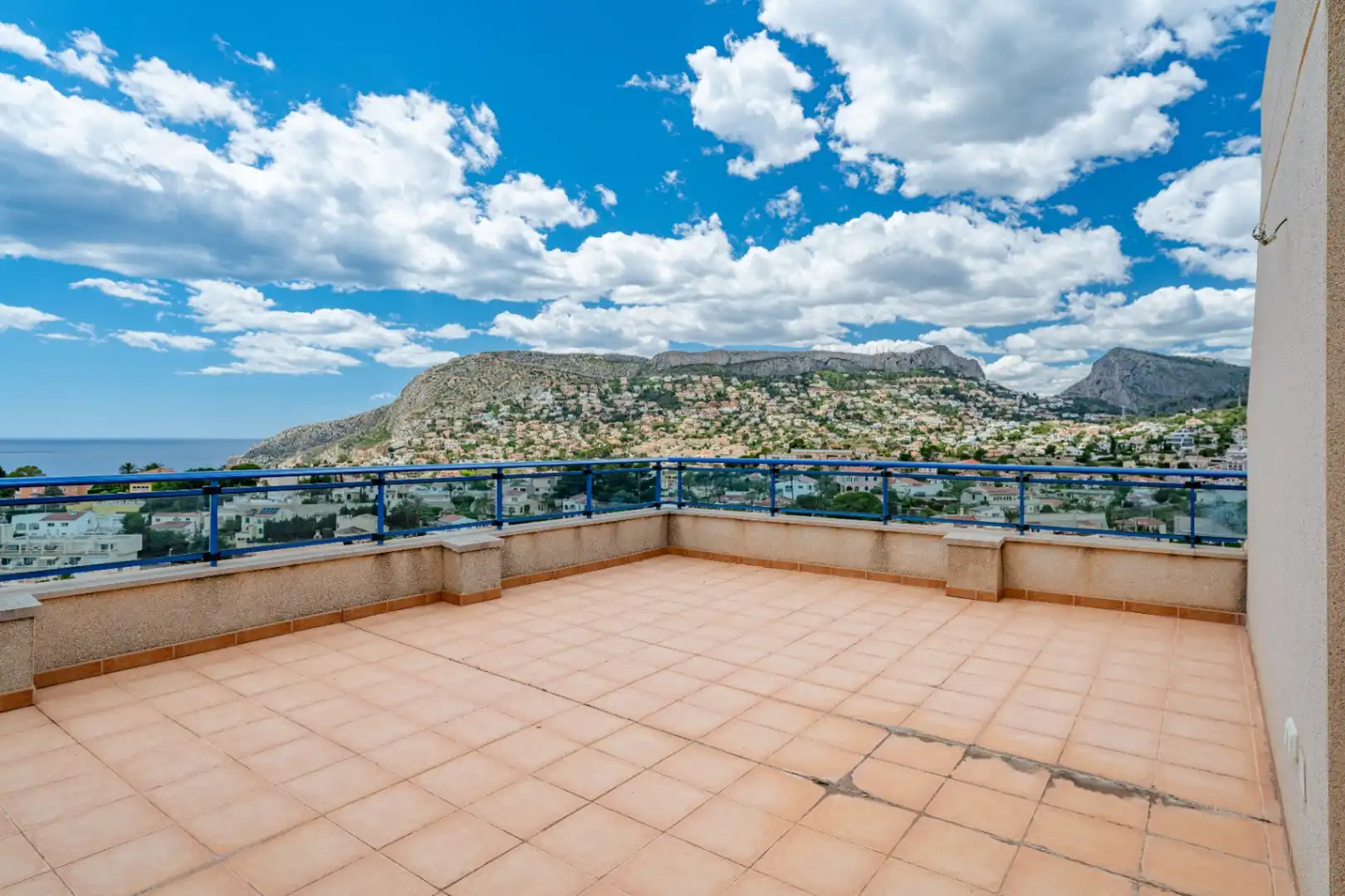 Terraza de Apartamento en venta en Calpe / Calp con Terraza y Amueblado