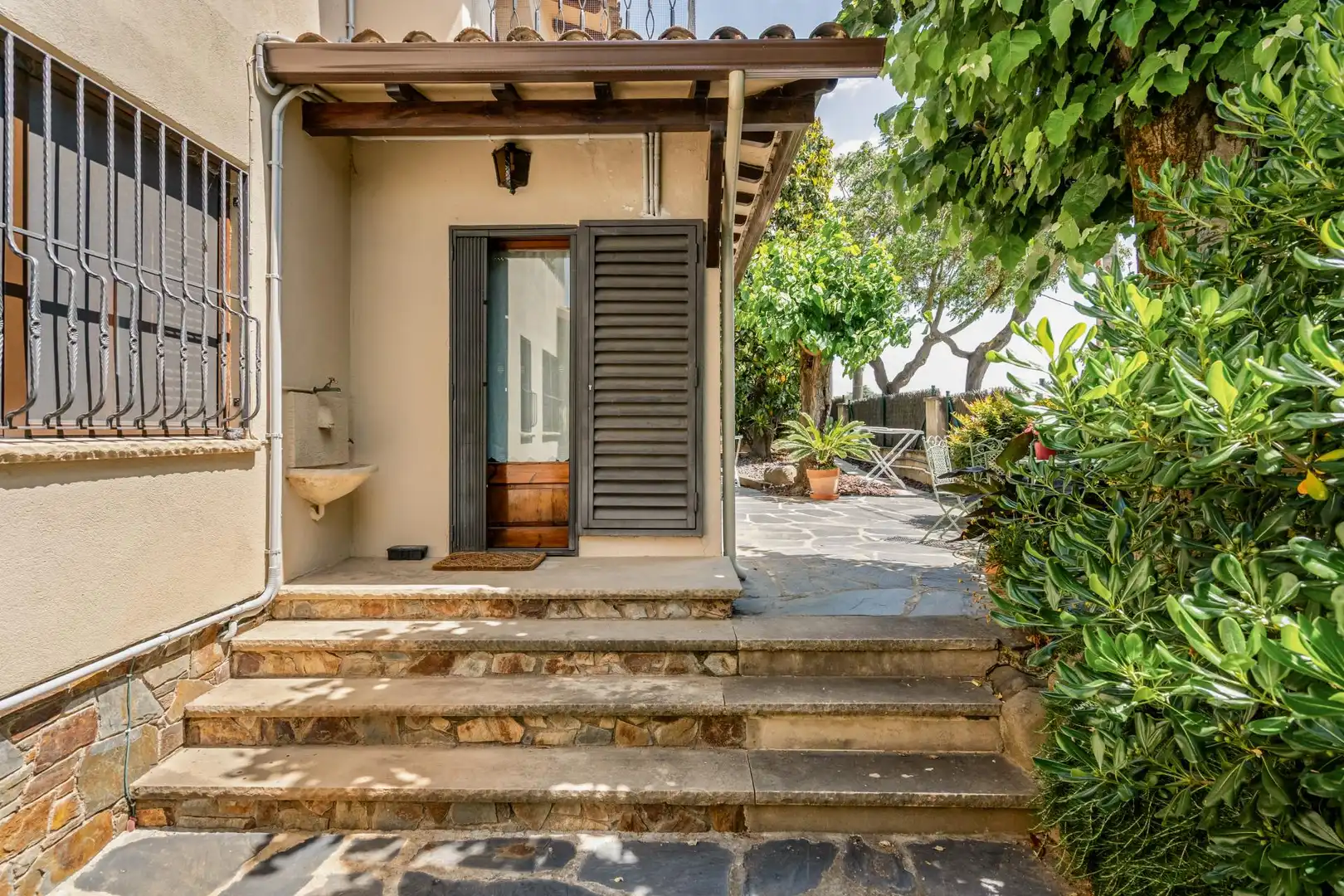 Vista exterior de Casa o xalet en venda en Cardedeu amb Calefacció, Jardí privat i Terrassa