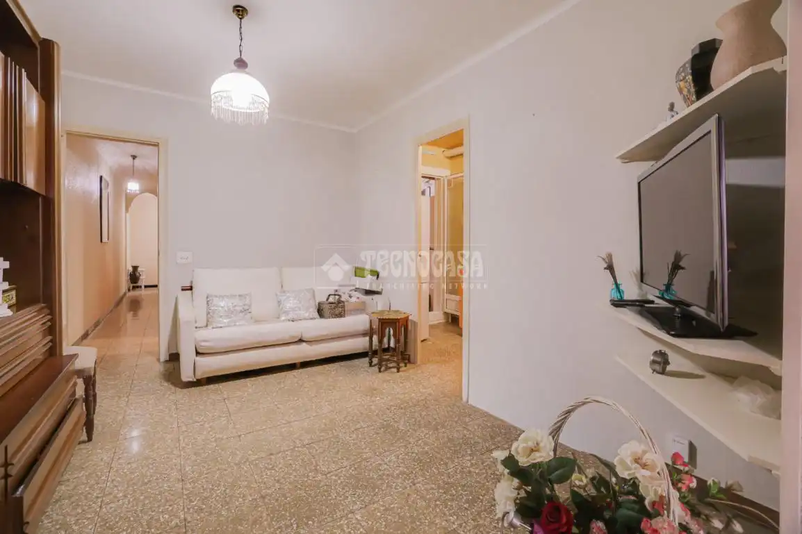 Sala d'estar de Pis en venda en Sant Boi de Llobregat amb Aire condicionat i Terrassa