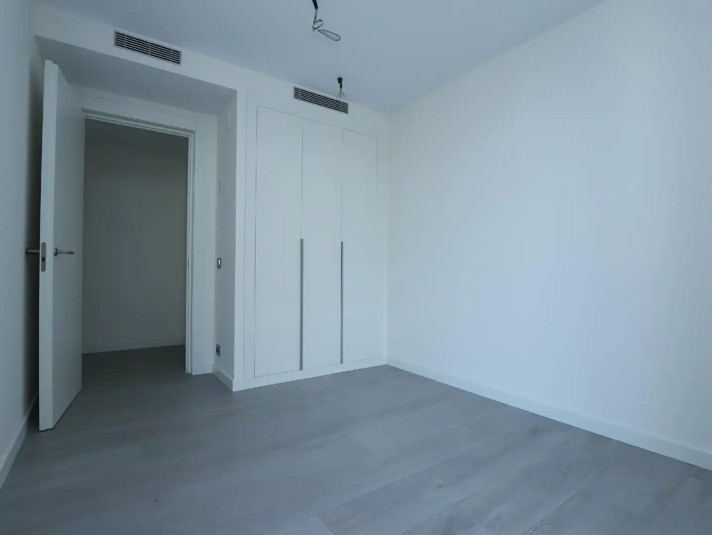 Habitación de Ático en venta en Esplugues de Llobregat con Aire acondicionado, Calefacción y Jardín privado