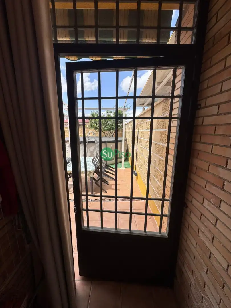 Terrassa de Casa adosada en venda en Illescas amb Calefacció, Jardí privat i Piscina