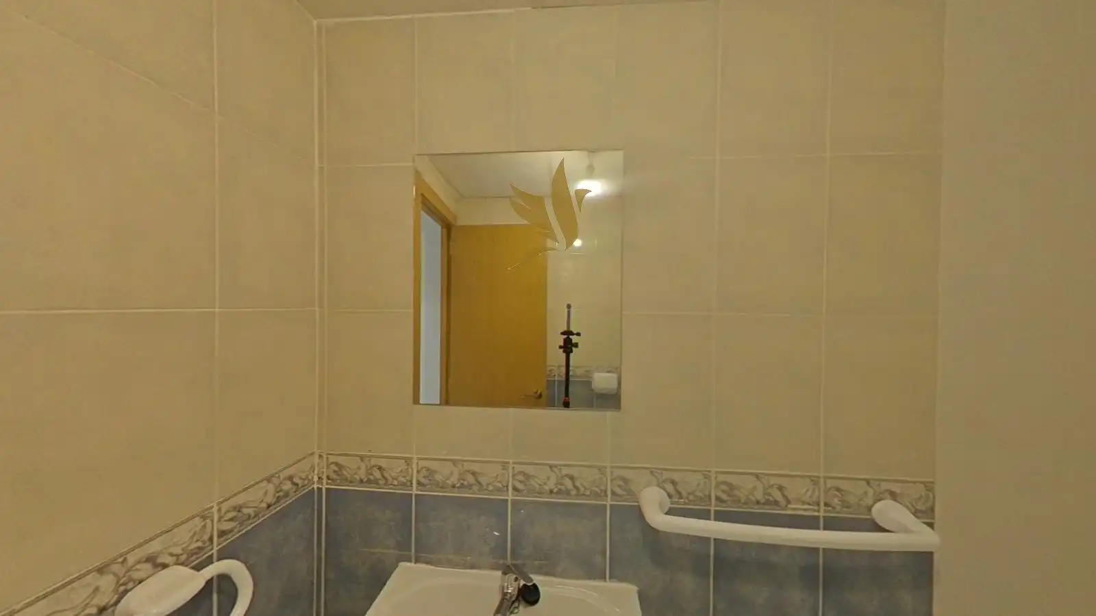 Badezimmer von Wohnung zum Verkauf in Badalona