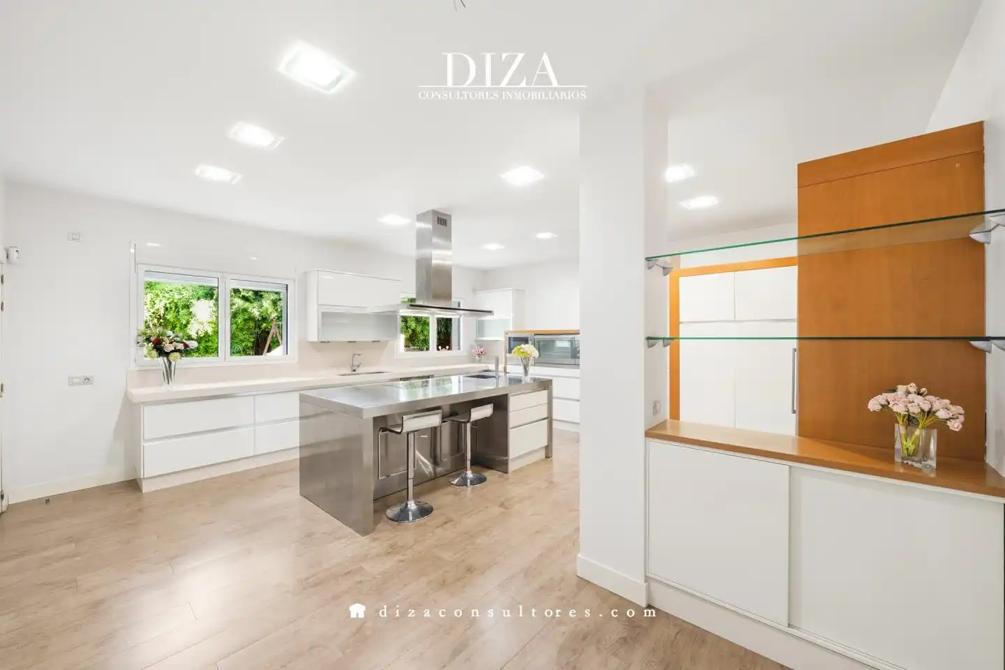 Kitchen of Houses for rent in Madrid  with Air Conditioner, Heating and Private garden