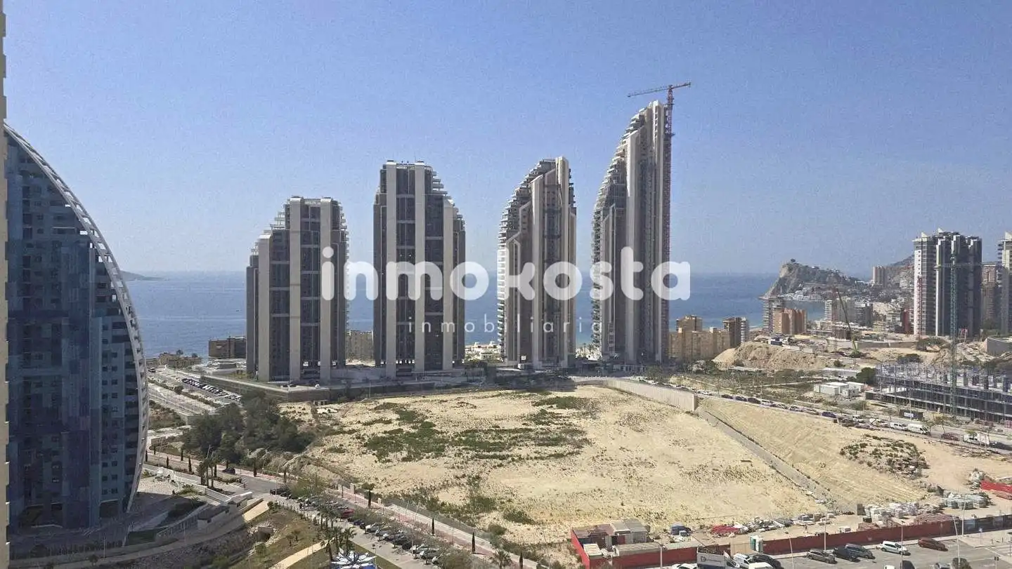 Piso en venta en Benidorm con Aire acondicionado, Terraza y Trastero