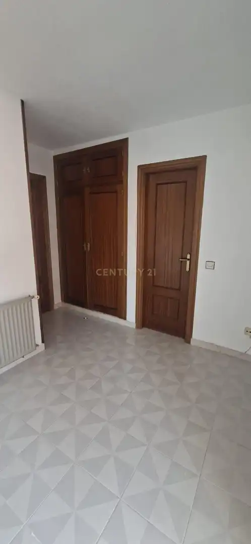 Schlafzimmer von Einfamilien-Reihenhaus zur Miete in Boadilla del Monte mit Abstellraum, Ofen und Waschmaschine