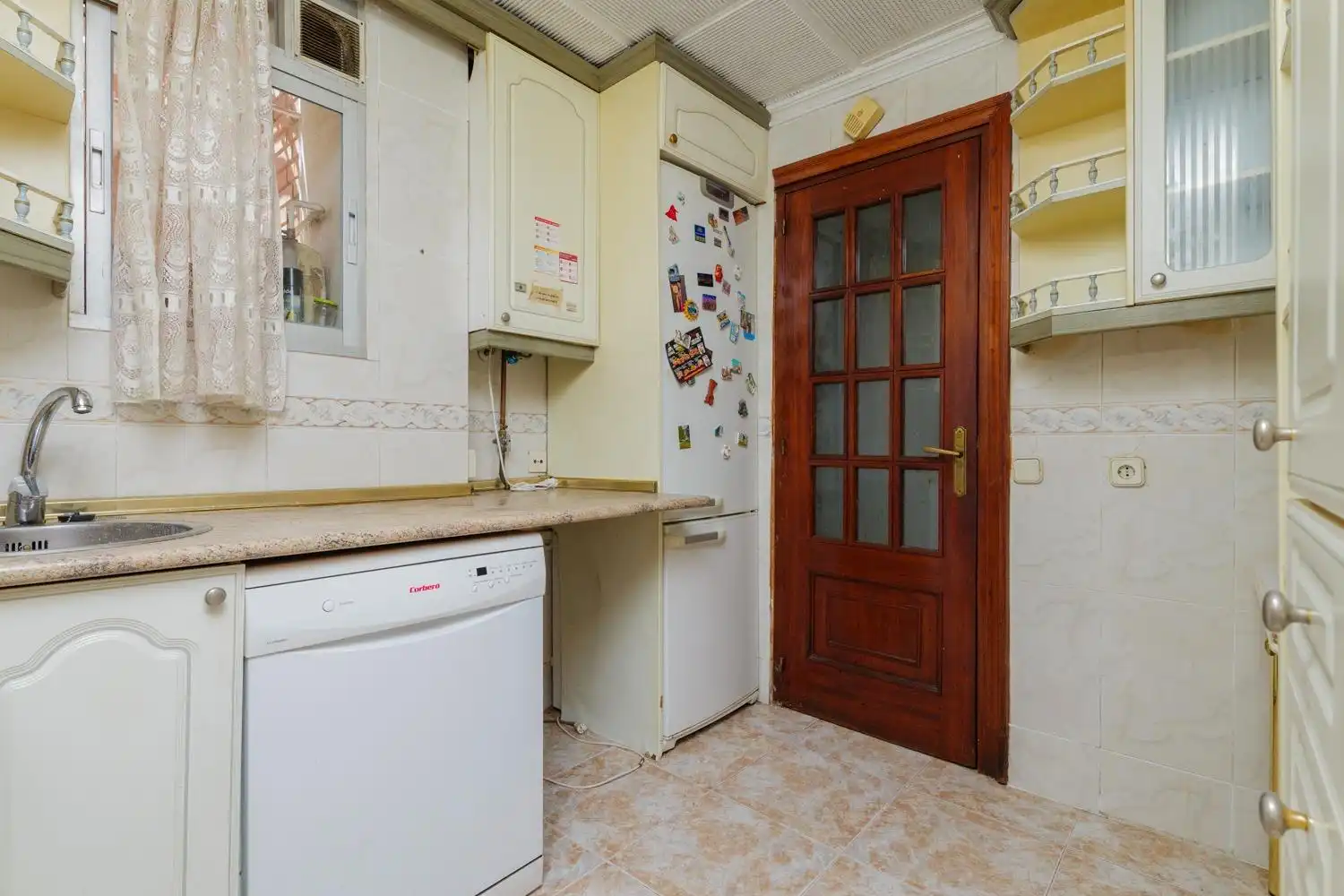 Cocina de Piso en venta en Madrid con Calefacción, Jardín privado y Parquet