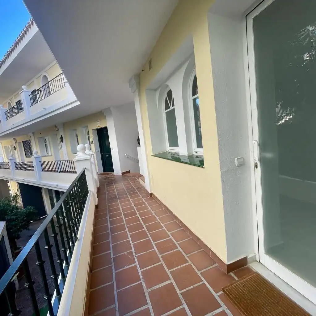 Büro zum Verkauf in Marbella mit Klimaanlage