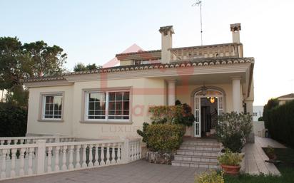 Vista exterior de Casa o xalet de lloguer en L'Eliana amb Calefacció, Jardí privat i Terrassa