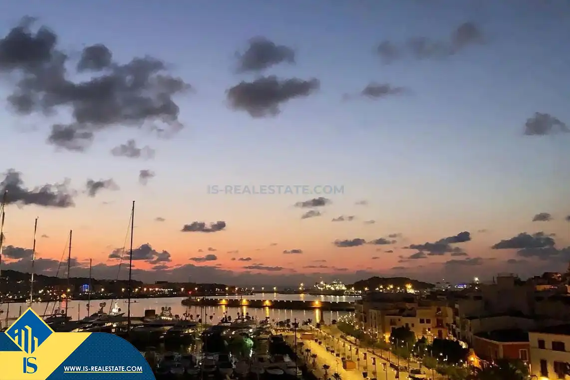 Vista exterior de Àtic en venda en Eivissa amb Terrassa, Moblat i Balcó