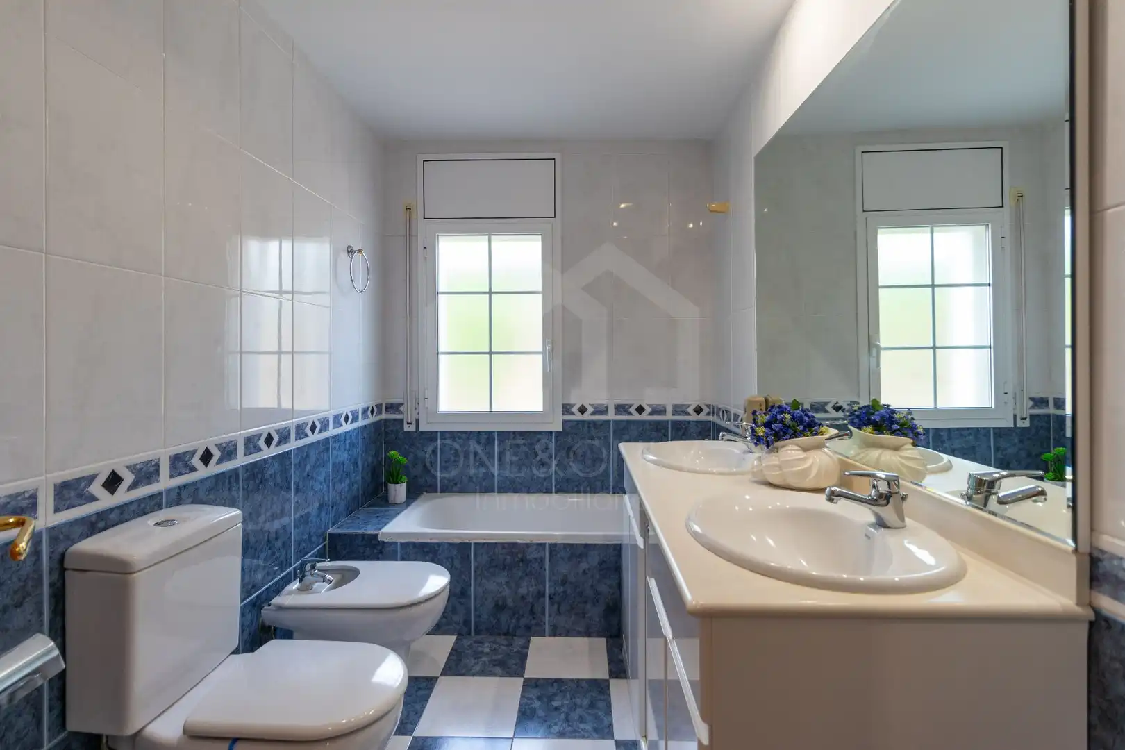 Bathroom of Houses for sale in Riudoms  with Air Conditioner, Heating and Private garden