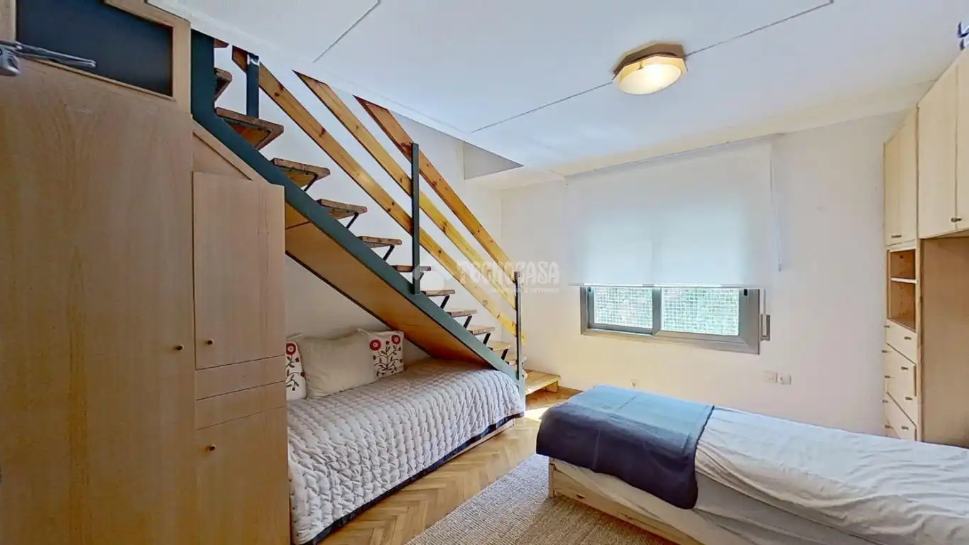 Flat for sale in Alp  with Heating