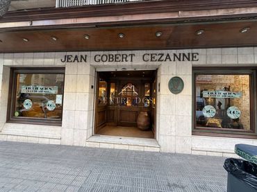 Gewerbefläche zum Verkauf in Avenida Hermanos Bou 12
