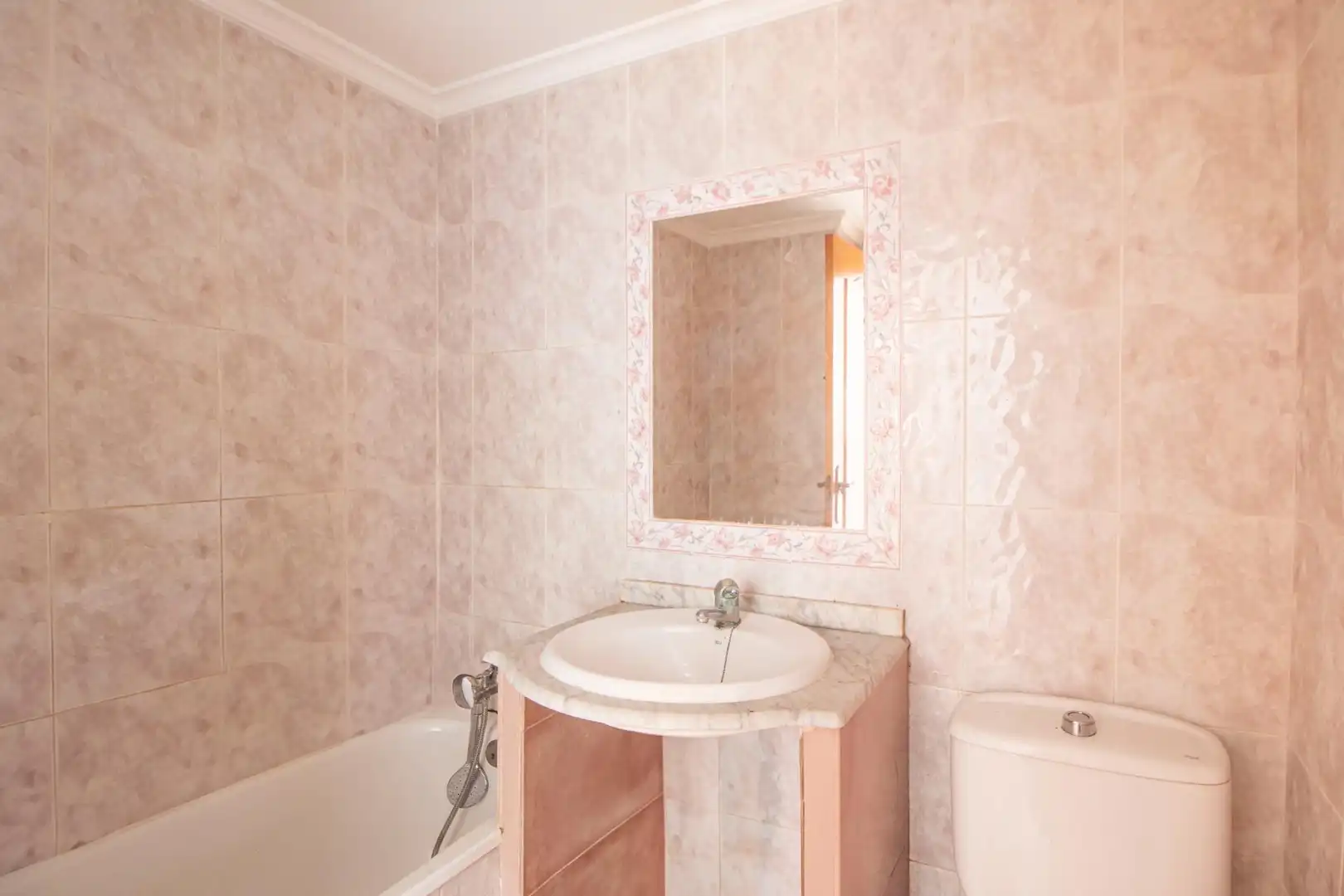 Baño de Piso en venta en Chiclana de la Frontera con Terraza