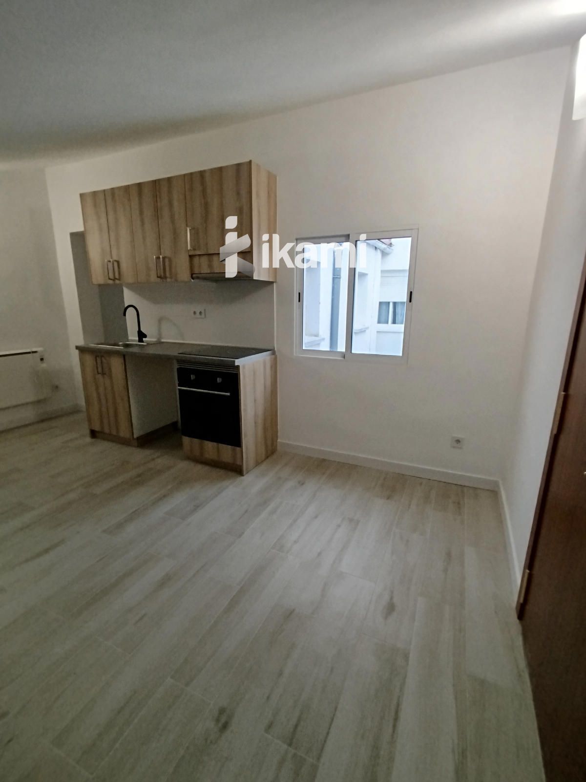 Dormitori de Pis en venda en  Madrid Capital amb Calefacció i Alarma