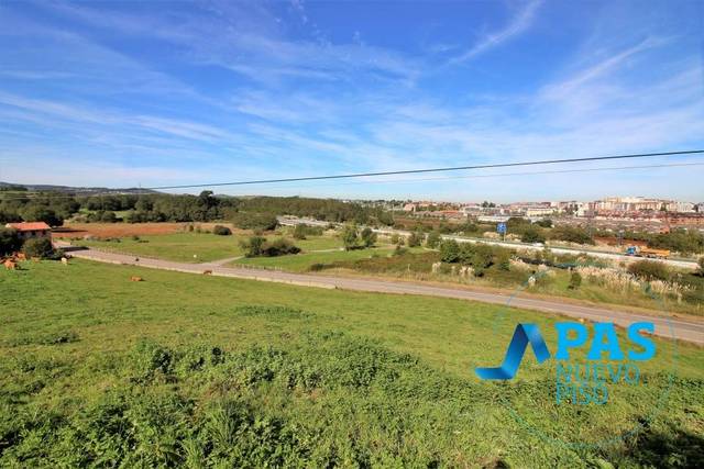 Terreno residencial en Venta en Barrio Santa Rosa en Villaescusa (Cantabria)