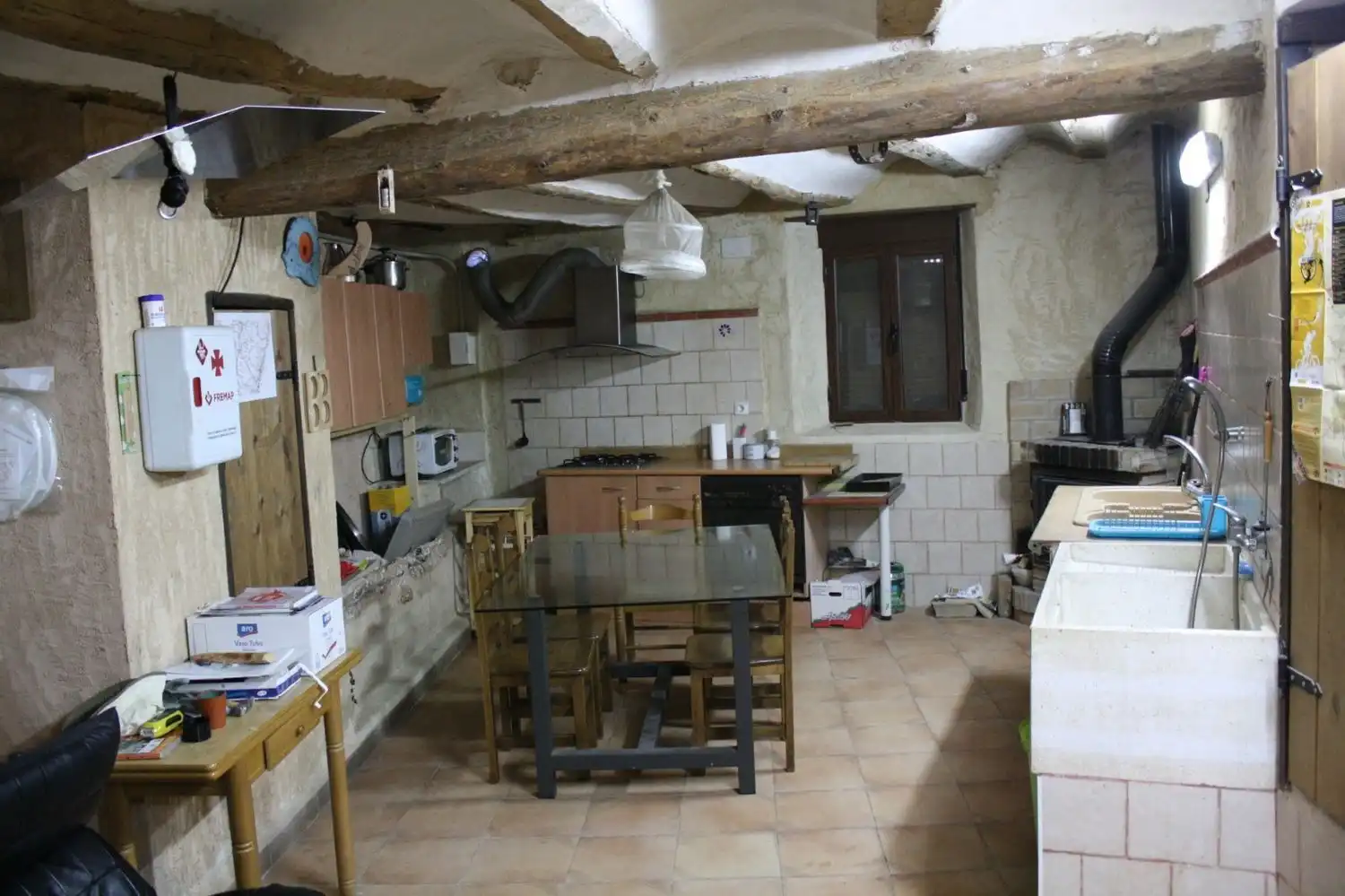 Cuina de Finca rústica en venda en Camarillas amb Terrassa