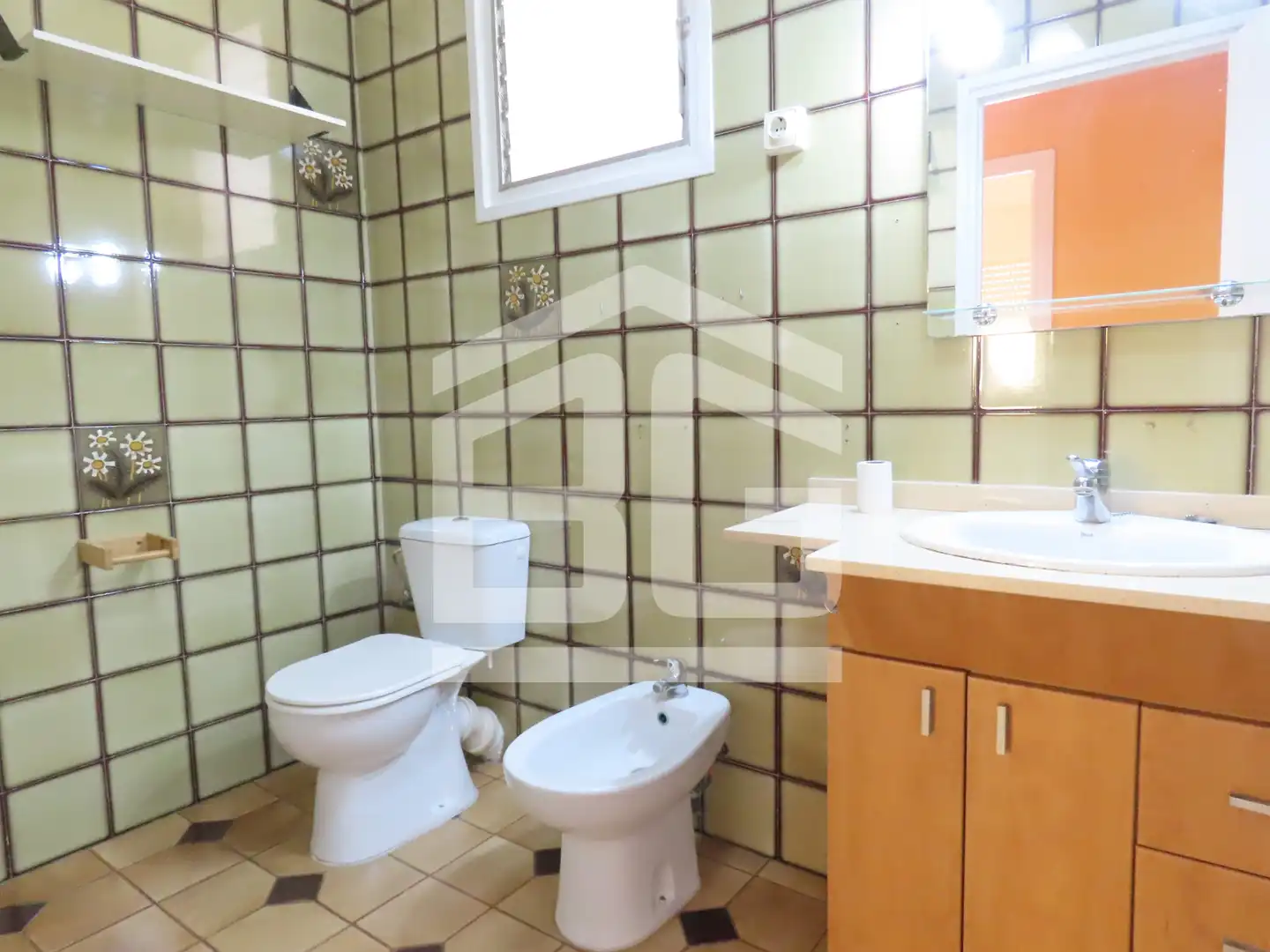 Bathroom of Flat for sale in Sant Fost de Campsentelles  with Terrace, Storage room and Balcony