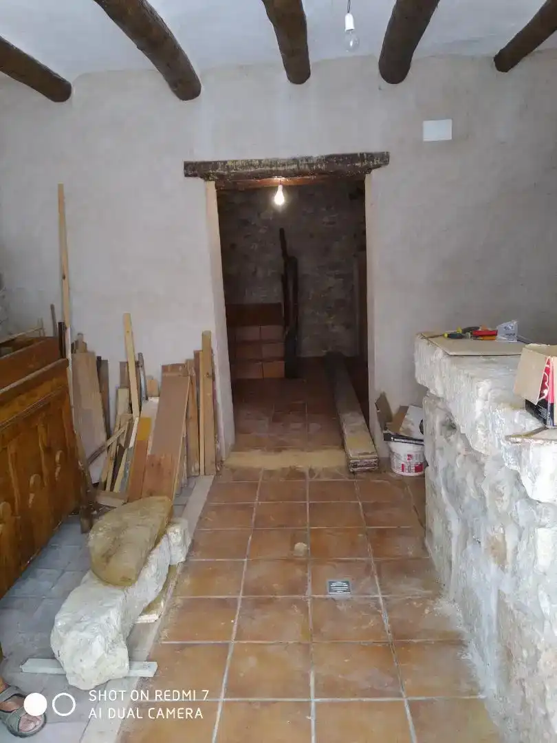 Casa adosada en venda en Castellote amb Parquet, Traster i Moblat