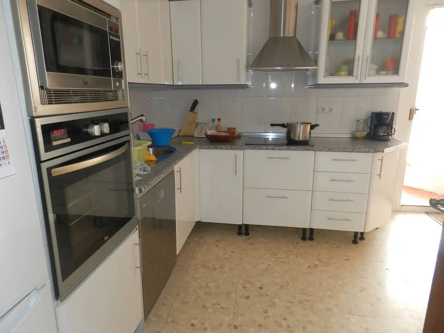 Cuina de Casa o xalet en venda en Linares amb Aire condicionat, Calefacció i Jardí privat