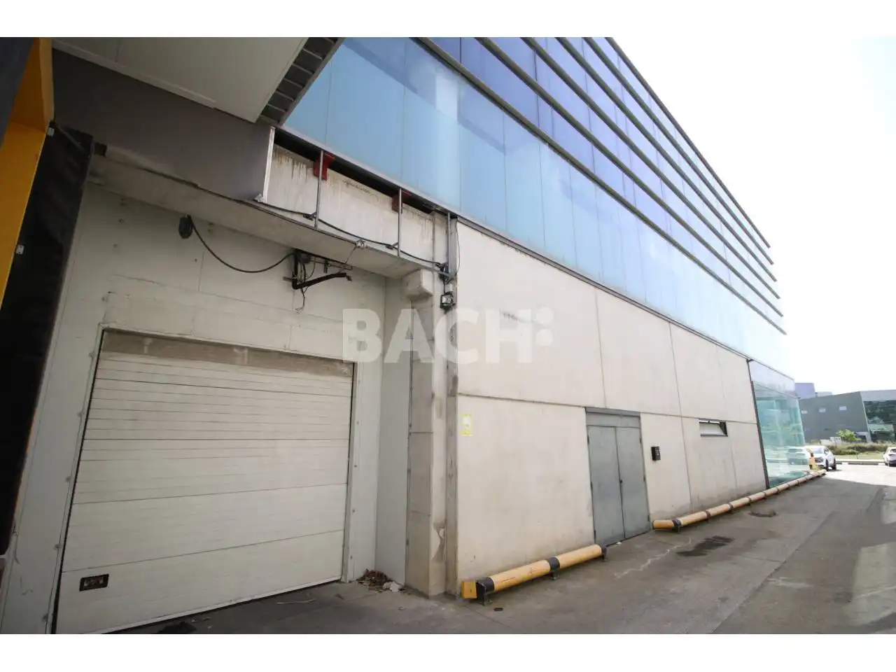 Vista exterior de Local en venta en Gurb