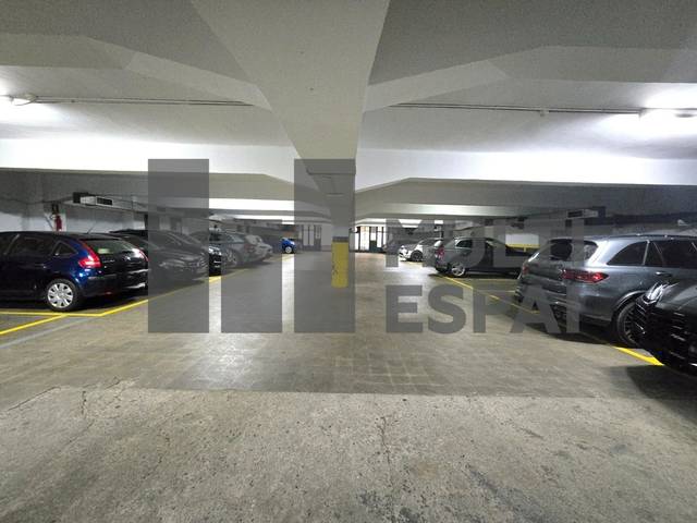 Local comercial en Alquiler en L'Antiga Esquerra de l'Eixample