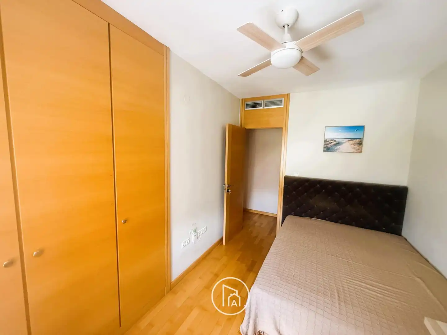 Bedroom of Flat for sale in Paterna  with Parquet flooring