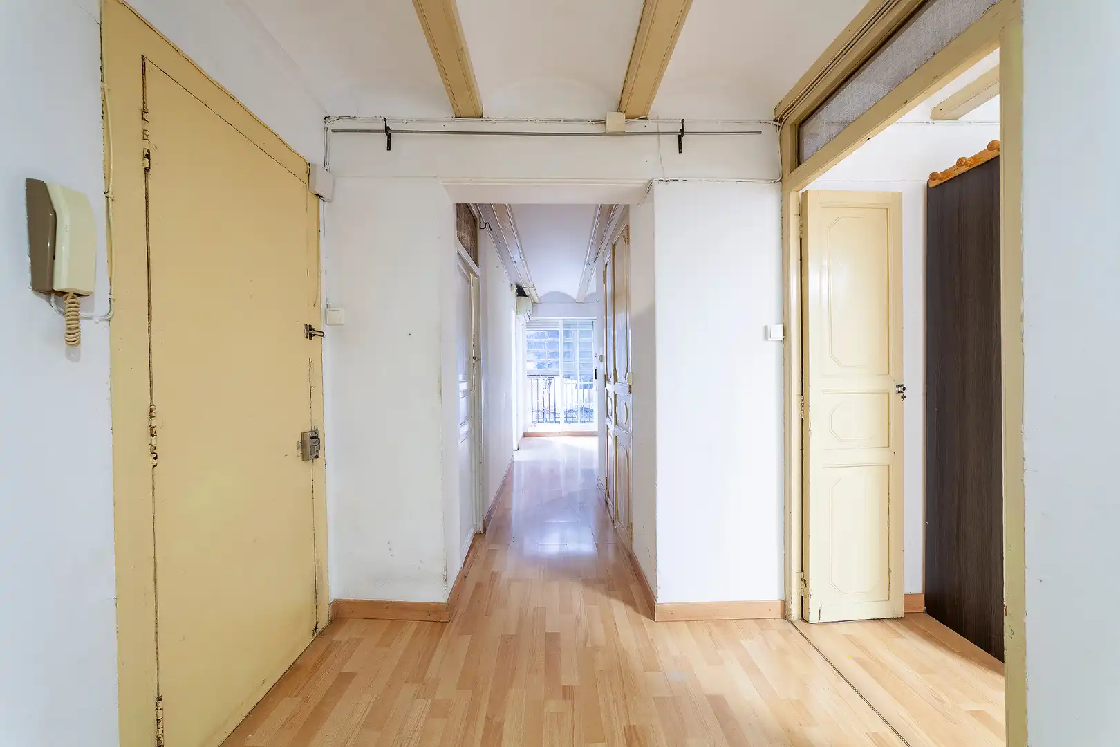 Piso en venta en Valencia con Aire acondicionado, Terraza y Amueblado