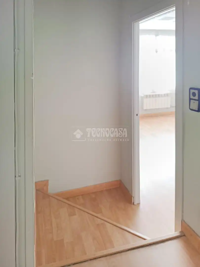 Büro zum Verkauf in Zaragoza mit Heizung