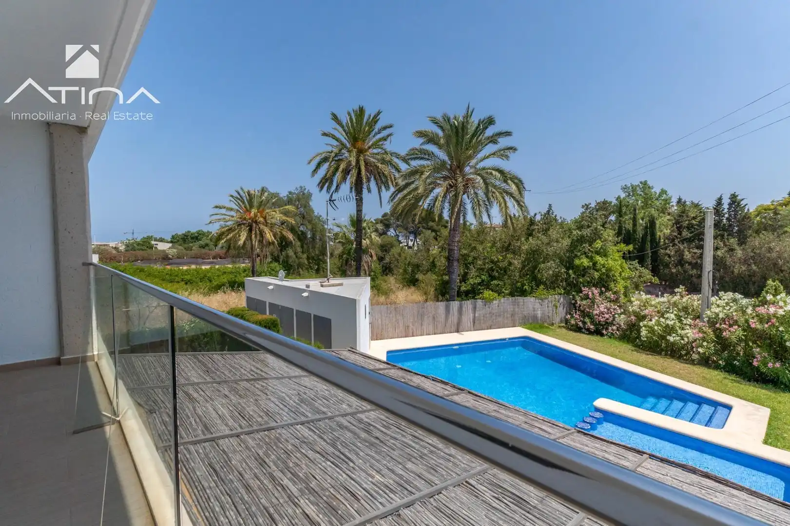 Schwimmbecken von Einfamilien-Reihenhaus zum Verkauf in Jávea / Xàbia mit Klimaanlage, Terrasse und Gemeinschaftspool