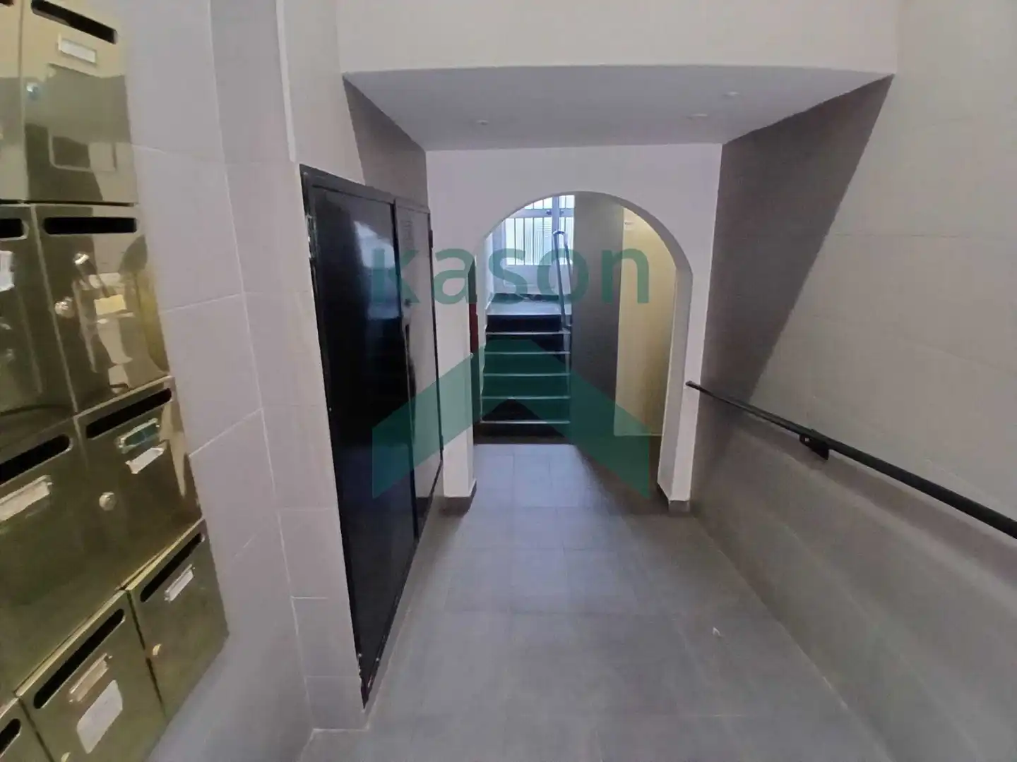 Piso en venta en Madrid con Calefacción, Terraza y Trastero