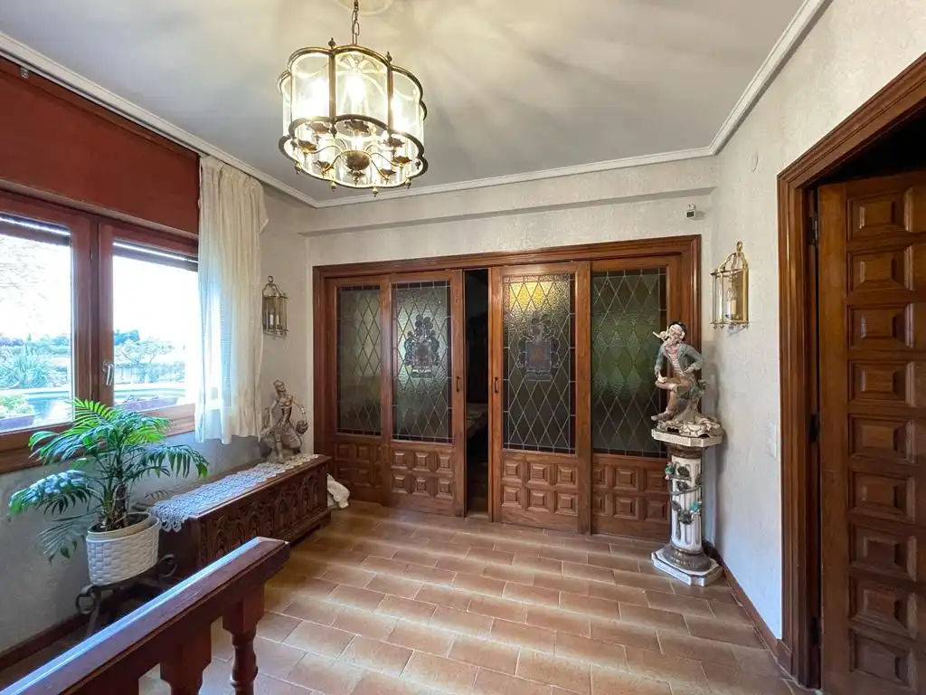 Casa o xalet en venda en Castañares de Rioja amb Calefacció, Jardí privat i Parquet