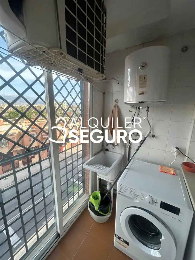 Balcony of Flat for rent in Granada  with Air Conditioner and Furnished