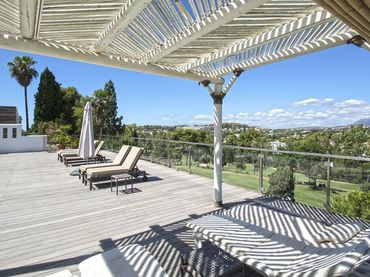 Villa con piscina in vendita a Nueva Andalucía