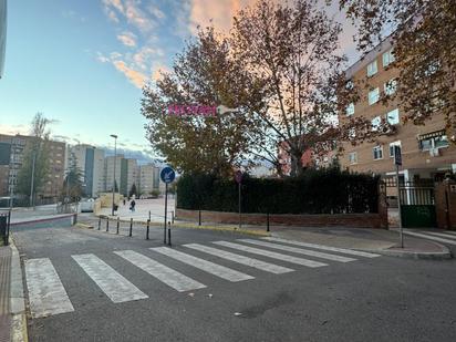 Vista exterior de Pis en venda en Alcalá de Henares amb Calefacció, Terrassa i Traster